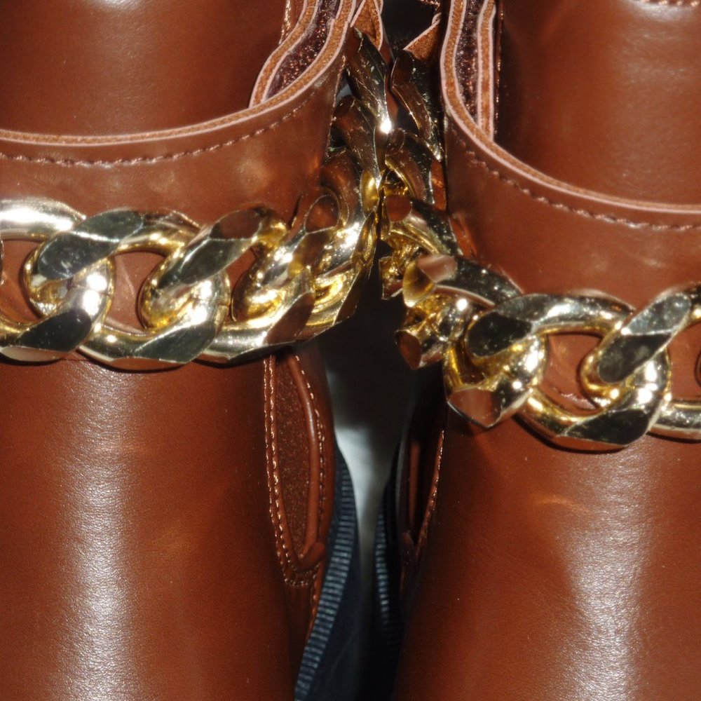 NEW Womens Forever Link Chestnut Brown Boots Gold Chain Accents Chunky Heel 8.5 - Picture 7 of 9
